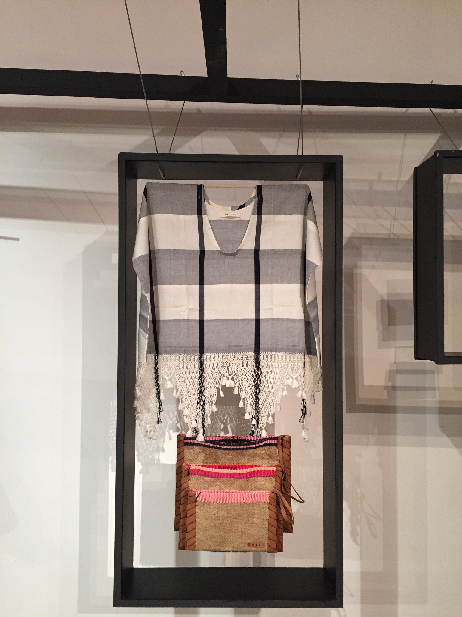 dutzi bags parte de la expo 'Hilos y entramados" en Morelia