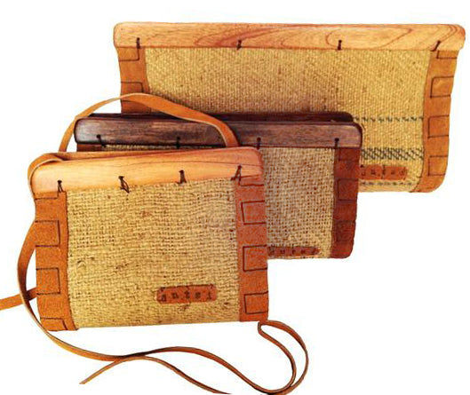 Clutch With Tropical Wood Closure