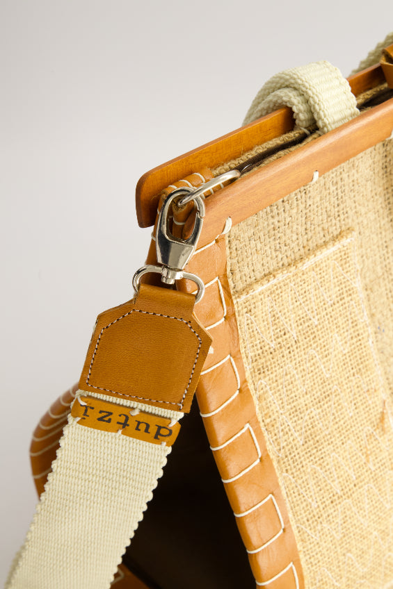 Dropshaped crossbody
