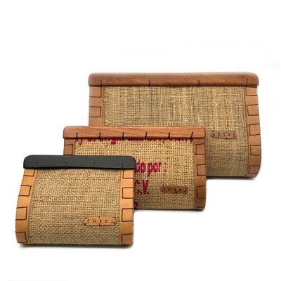 Clutch With Tropical Wood Closure