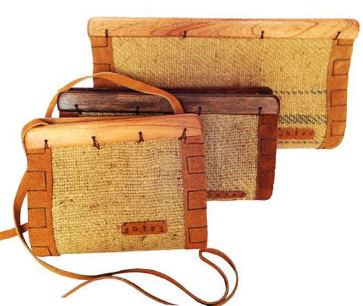 Clutch With Tropical Wood Closure